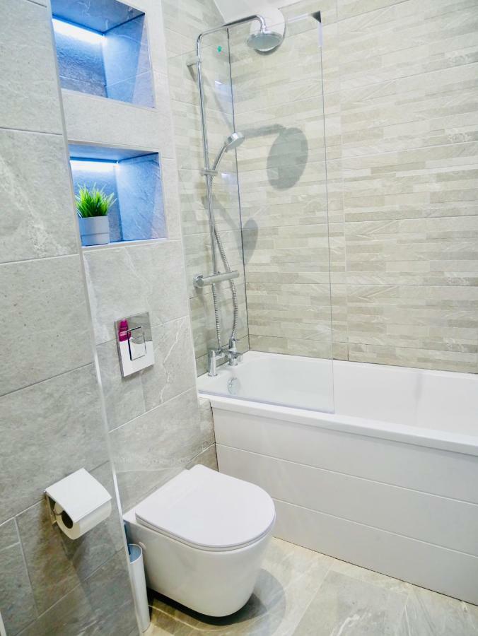 Luxury 3 Bedroom Apartment Near Bournemouth Beach & Poole Ngoại thất bức ảnh